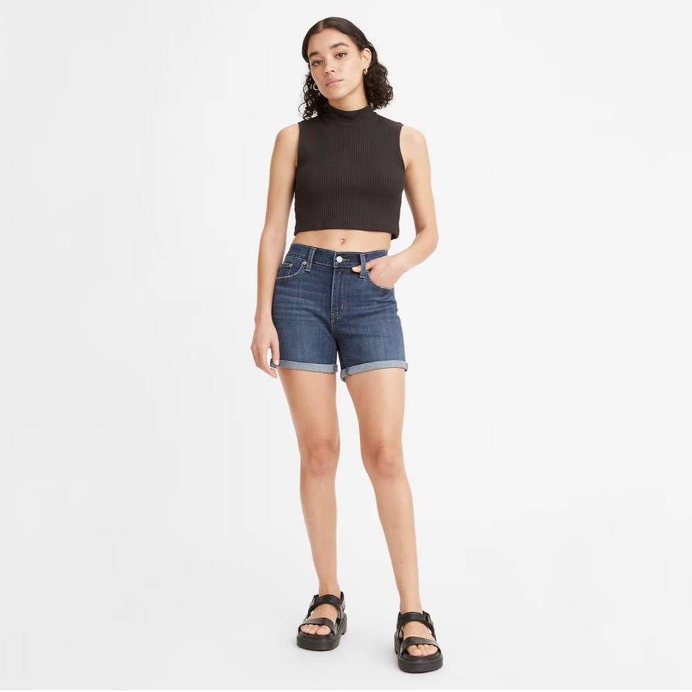 Levi’s Mid Length Women’s Shorts, 33